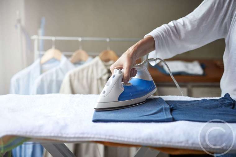 7 Signs You Might Need a Housekeeper